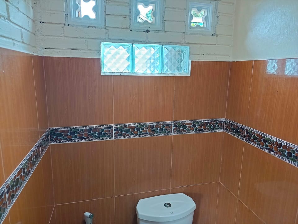 Room, Beach View | Bathroom | Shower, free toiletries, towels