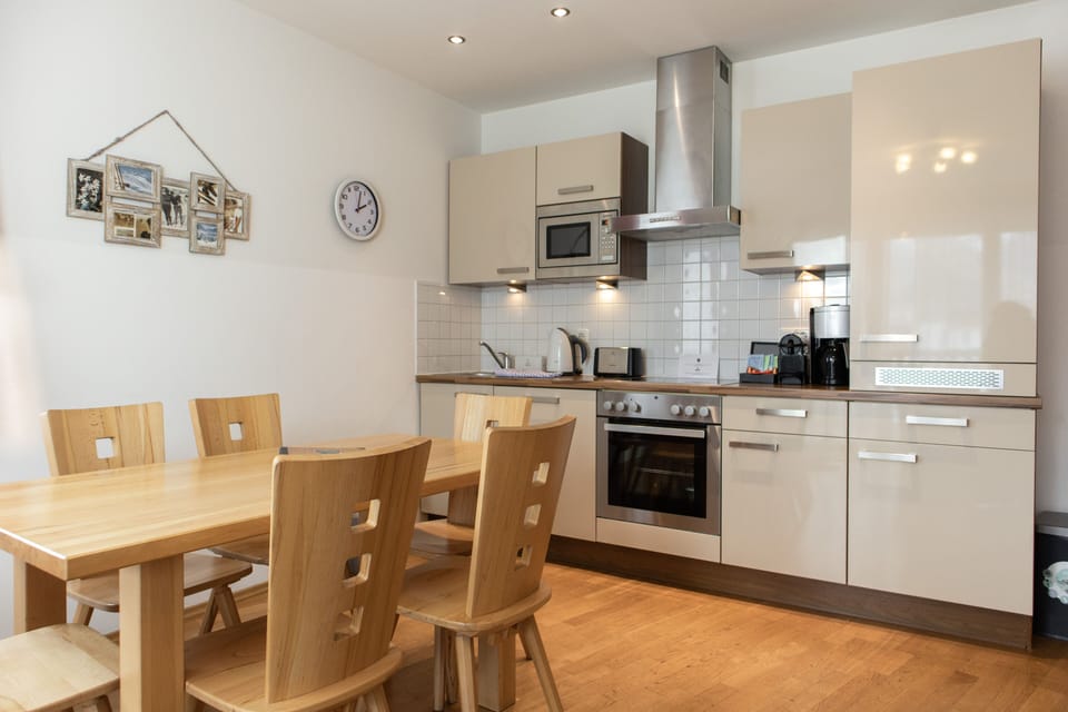 Panoramic Apartment, 2 Bedrooms (Incl. 163 EUR cleaning fee) | Private kitchen | Fridge, microwave, oven, stovetop
