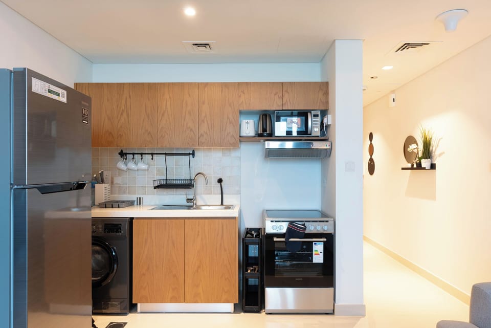 Electric kettle, toaster