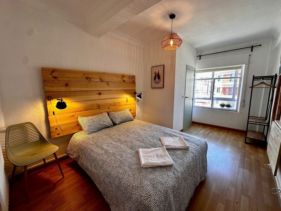 Double Room, City View | Desk, laptop workspace, soundproofing, free WiFi