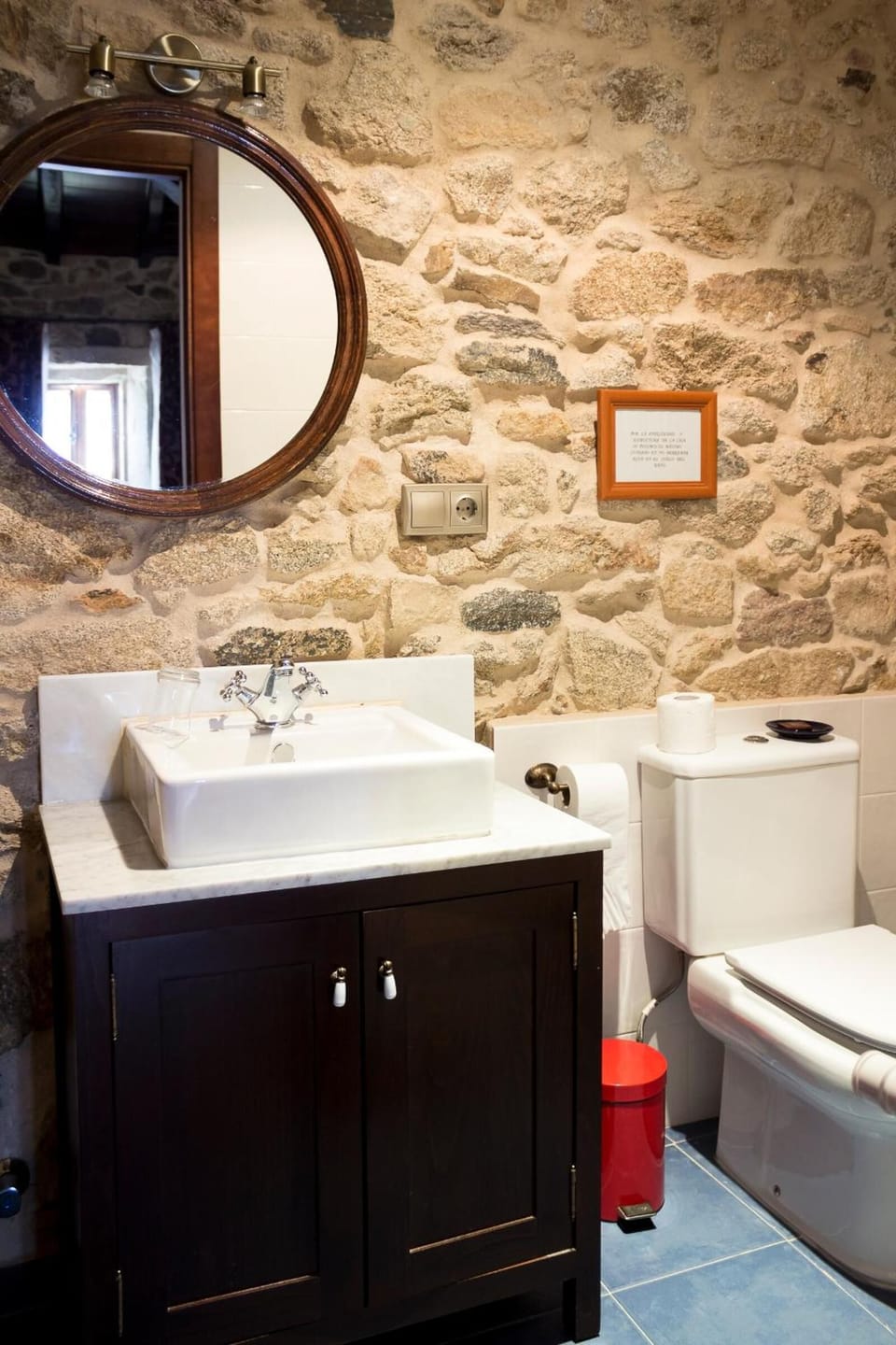 Free toiletries, hair dryer, bidet, towels
