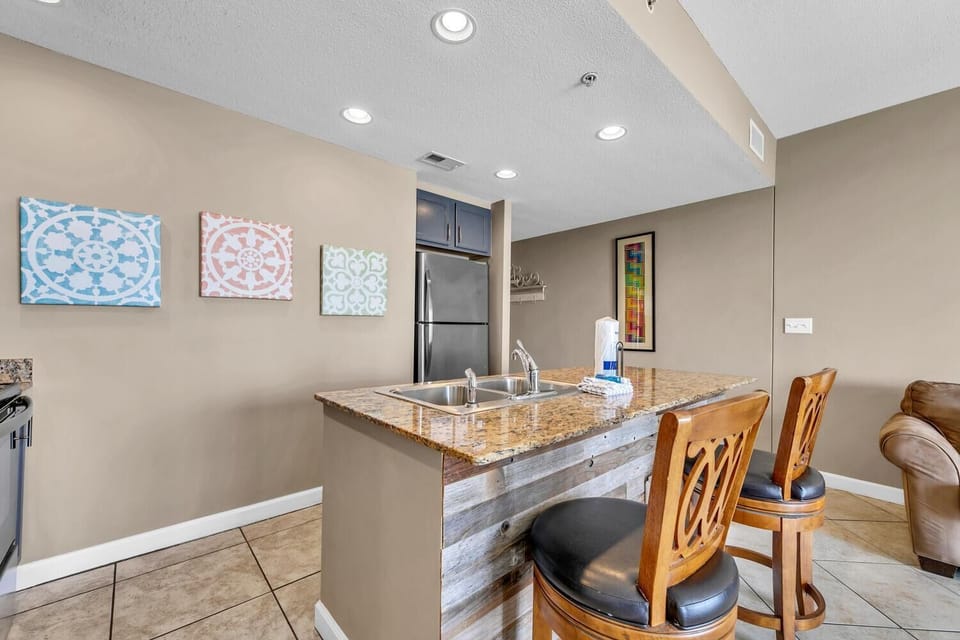 Condo, Multiple Beds (Sterling Reef 1404) | Interior