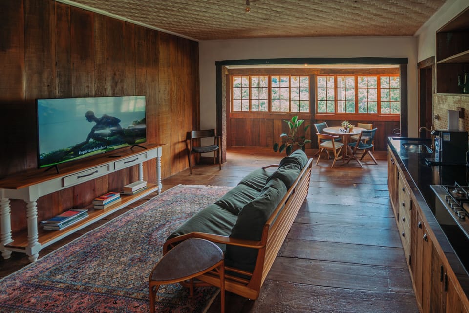 House, Mountain View | Iron/ironing board, free WiFi