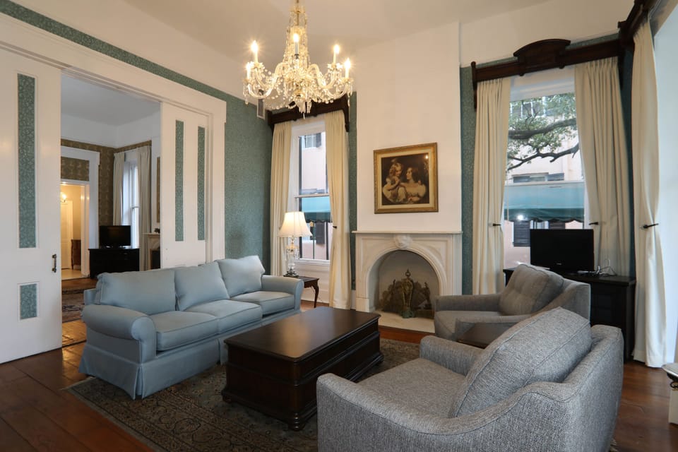 1 King Bed Suite, Historic | Living area | Flat-screen TV