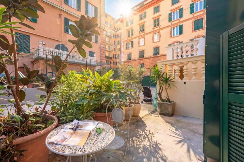 Family Apartment, 2 Bedrooms, Microwave (Central Flat with Private Parking in) | Terrace/patio