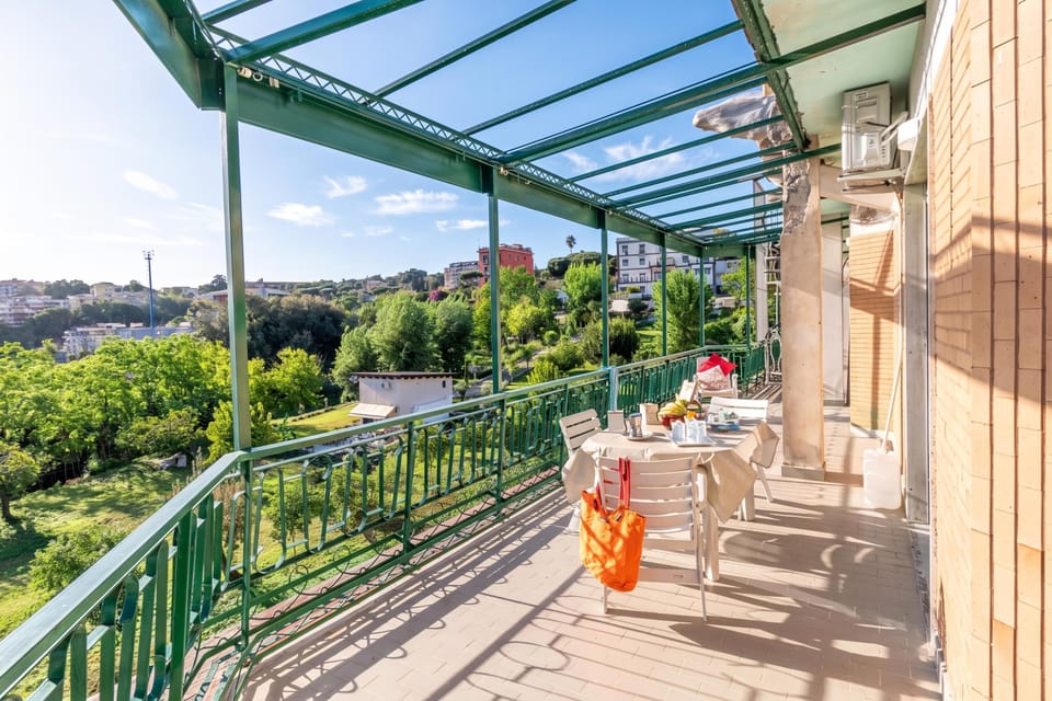 Family Apartment, 3 Bedrooms, Fireplace (Bright Apartment Private Parking) | Outdoor dining
