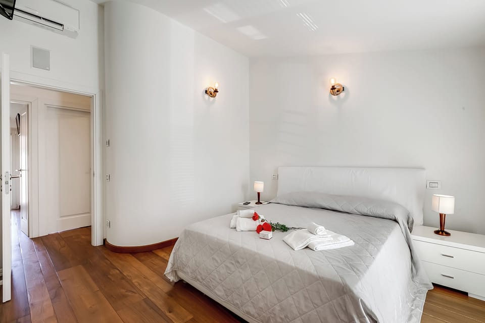 Family House, Multiple Bedrooms, 2 Bathrooms (Casa Patino) | 3 bedrooms, iron/ironing board, free WiFi, bed sheets