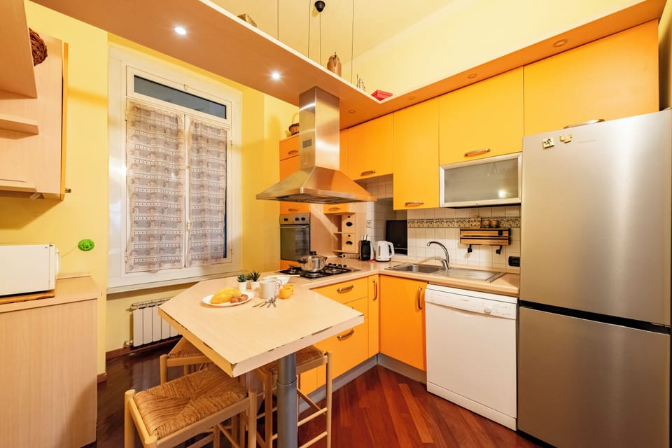 Family Apartment, 3 Bedrooms, 2 Bathrooms (Graceful Home Genova City Center) | Private kitchen