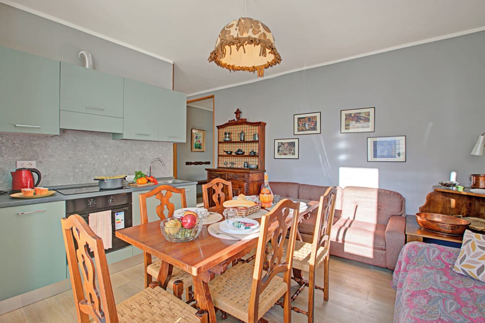 Family Apartment, Multiple Bedrooms (La Casa Di Felice) | Dining