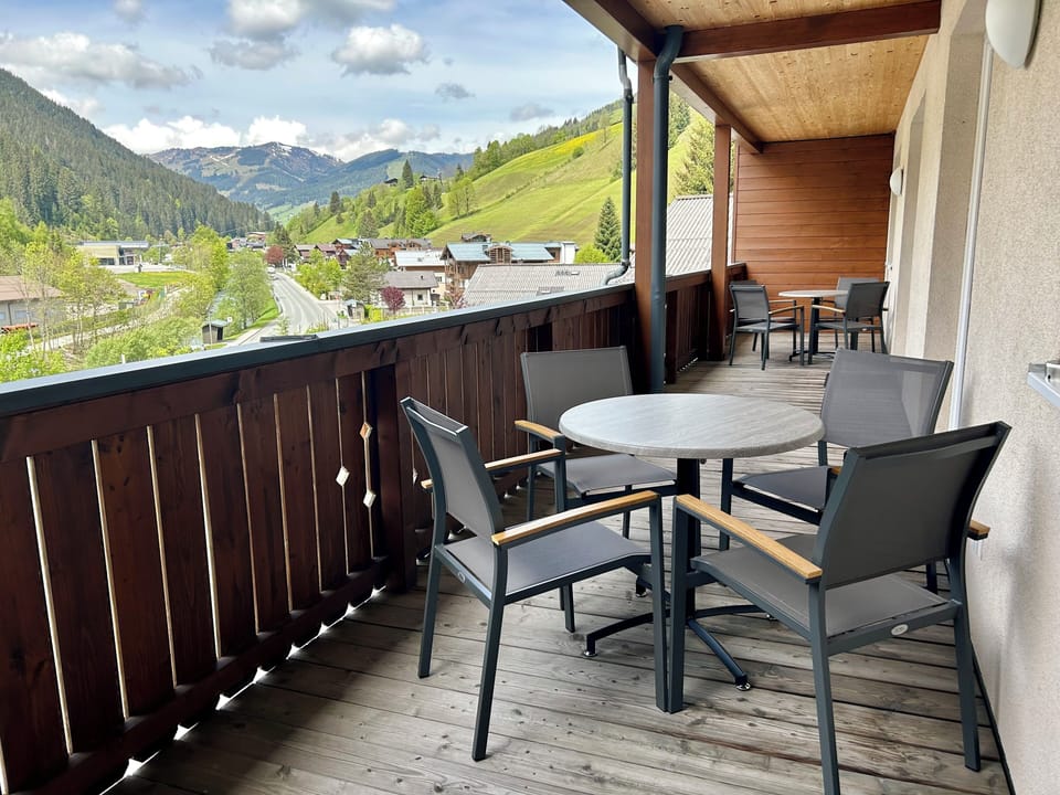 Comfort Apartment, 3 Bedrooms, Sauna, Mountain View | Balcony view