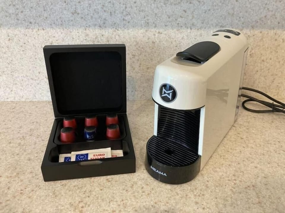 Family Apartment, River View | Coffee and/or coffee maker