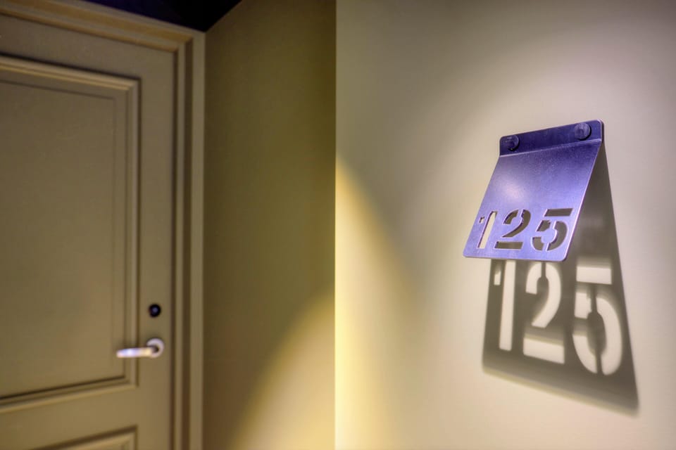 Comfort Double or Twin Room | In-room safe, desk, laptop workspace, blackout drapes