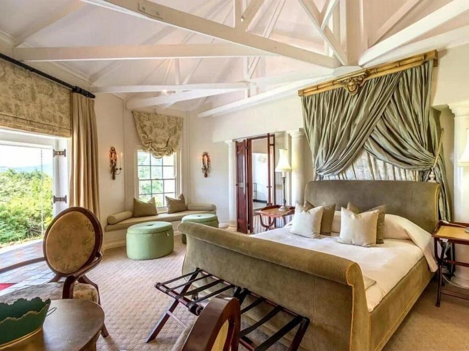 Luxury Double Room, 1 King Bed, Garden View | In-room safe, desk, WiFi (free), individually decorated