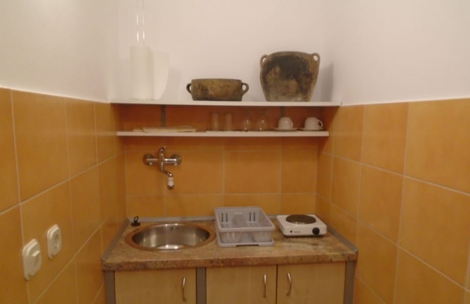 Signature Double Room | Private kitchen | Espresso maker, fridge, electric kettle