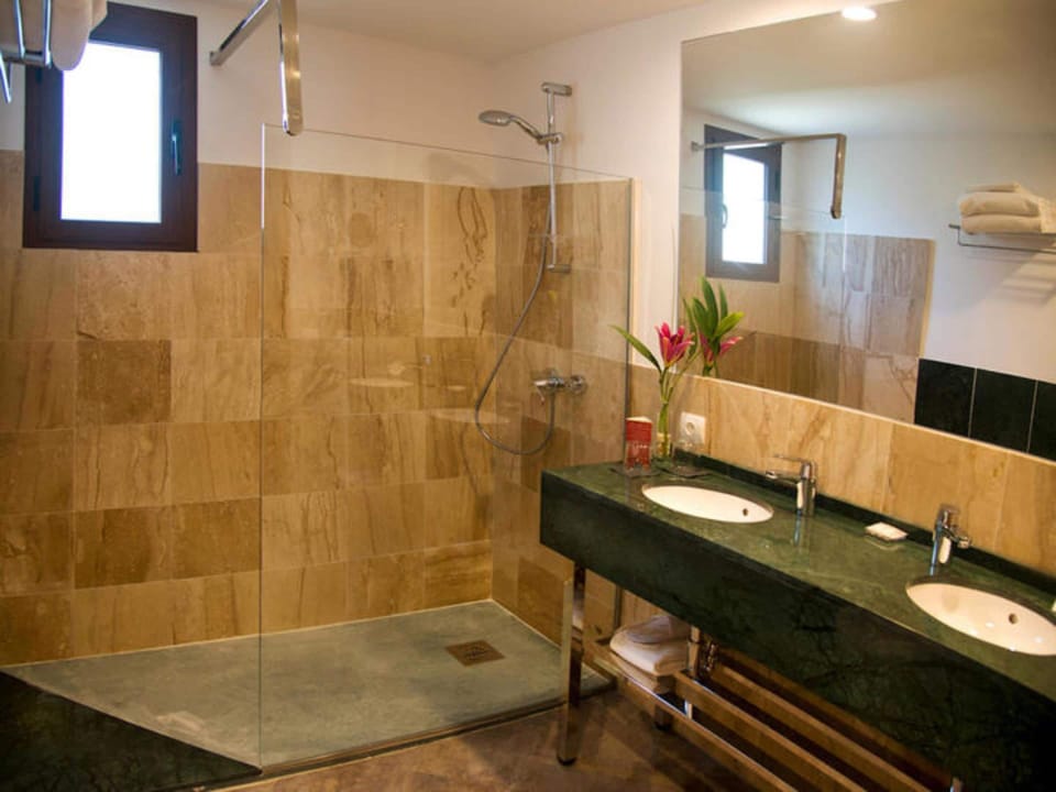 Standard Double Room, Annex Building (Spa Access) | Bathroom shower
