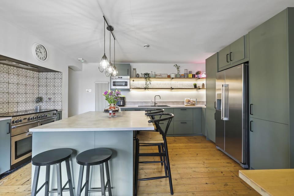 House | Private kitchen | Coffee/tea maker, highchair