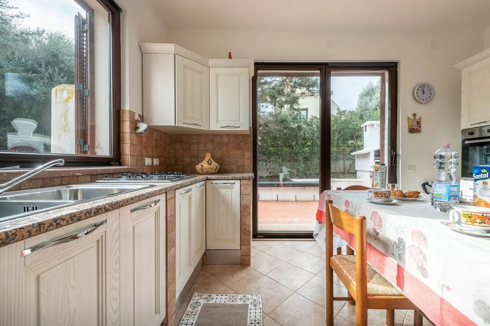 Villa, 4 Bedrooms, Patio, Garden View | Interior