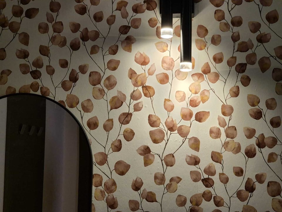 Business Room | Free minibar, in-room safe, desk, laptop workspace