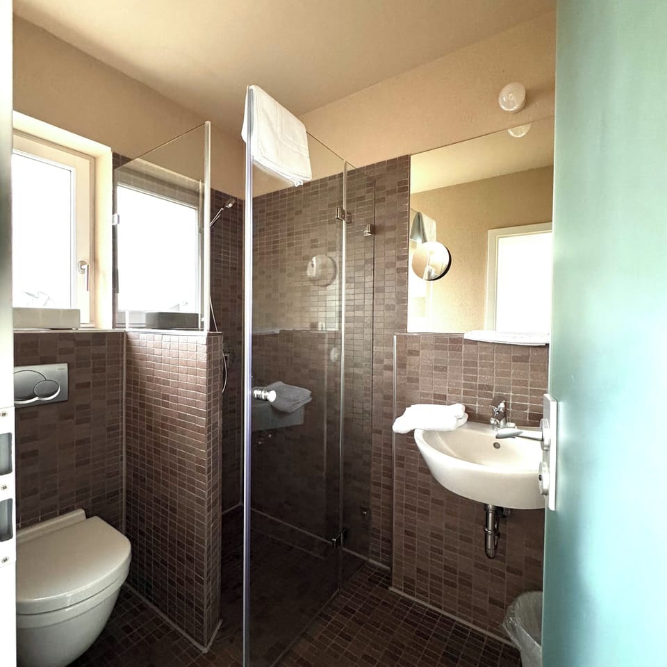 Double Room | Bathroom | Hair dryer