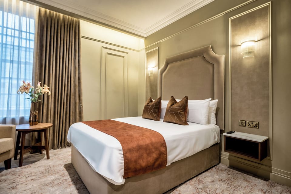 In-room safe, desk, soundproofing, iron/ironing board