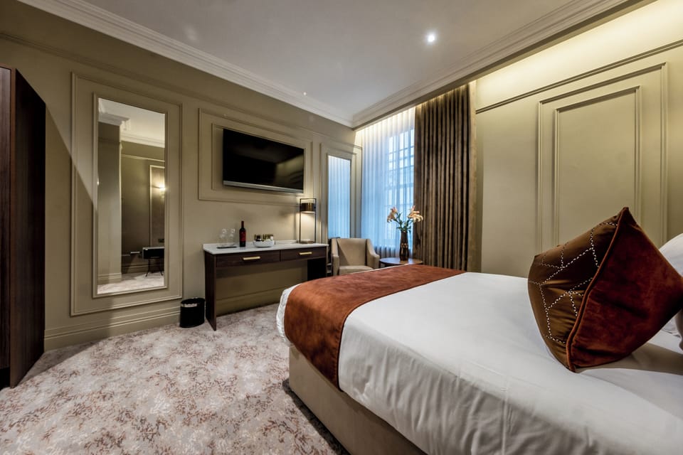 In-room safe, desk, soundproofing, iron/ironing board