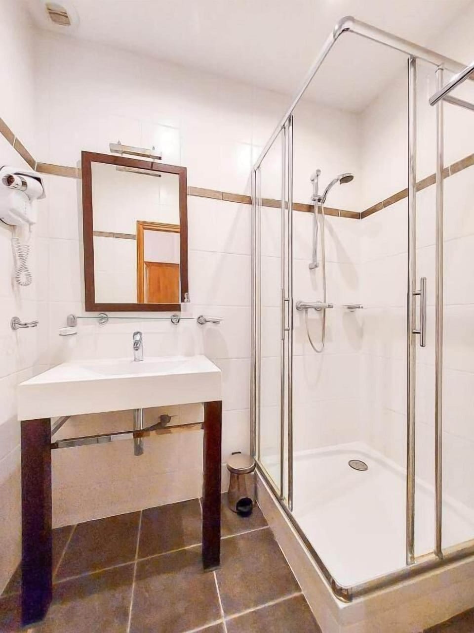 Classic Double Room, Garden View | Bathroom | Shower
