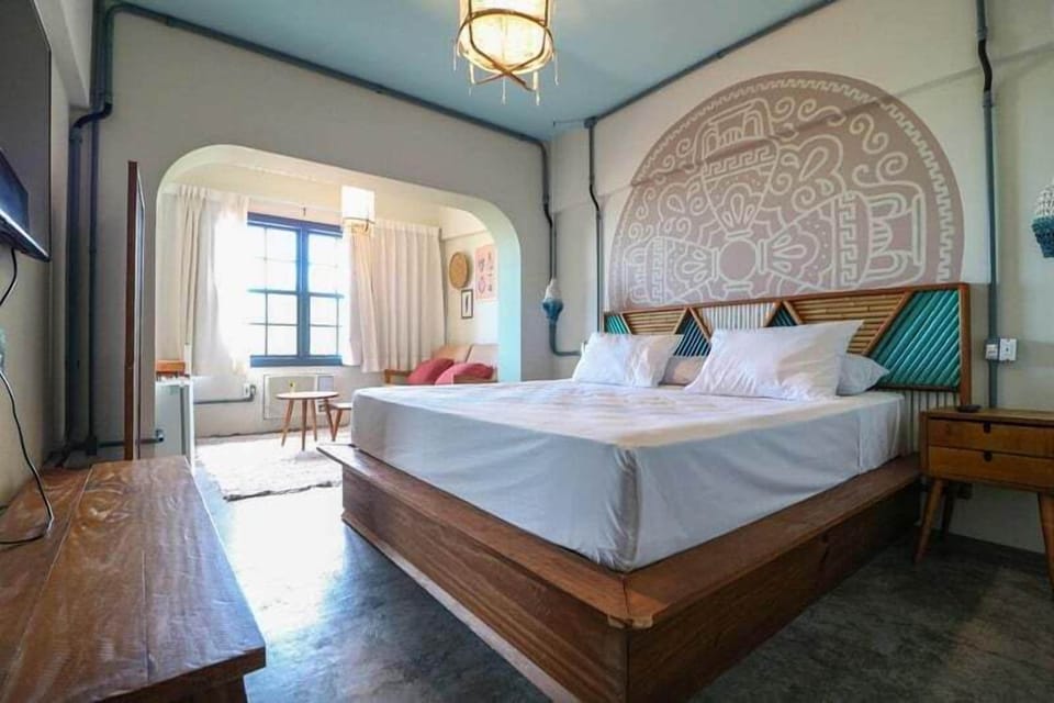 Premium Suite | Minibar, free WiFi, bed sheets