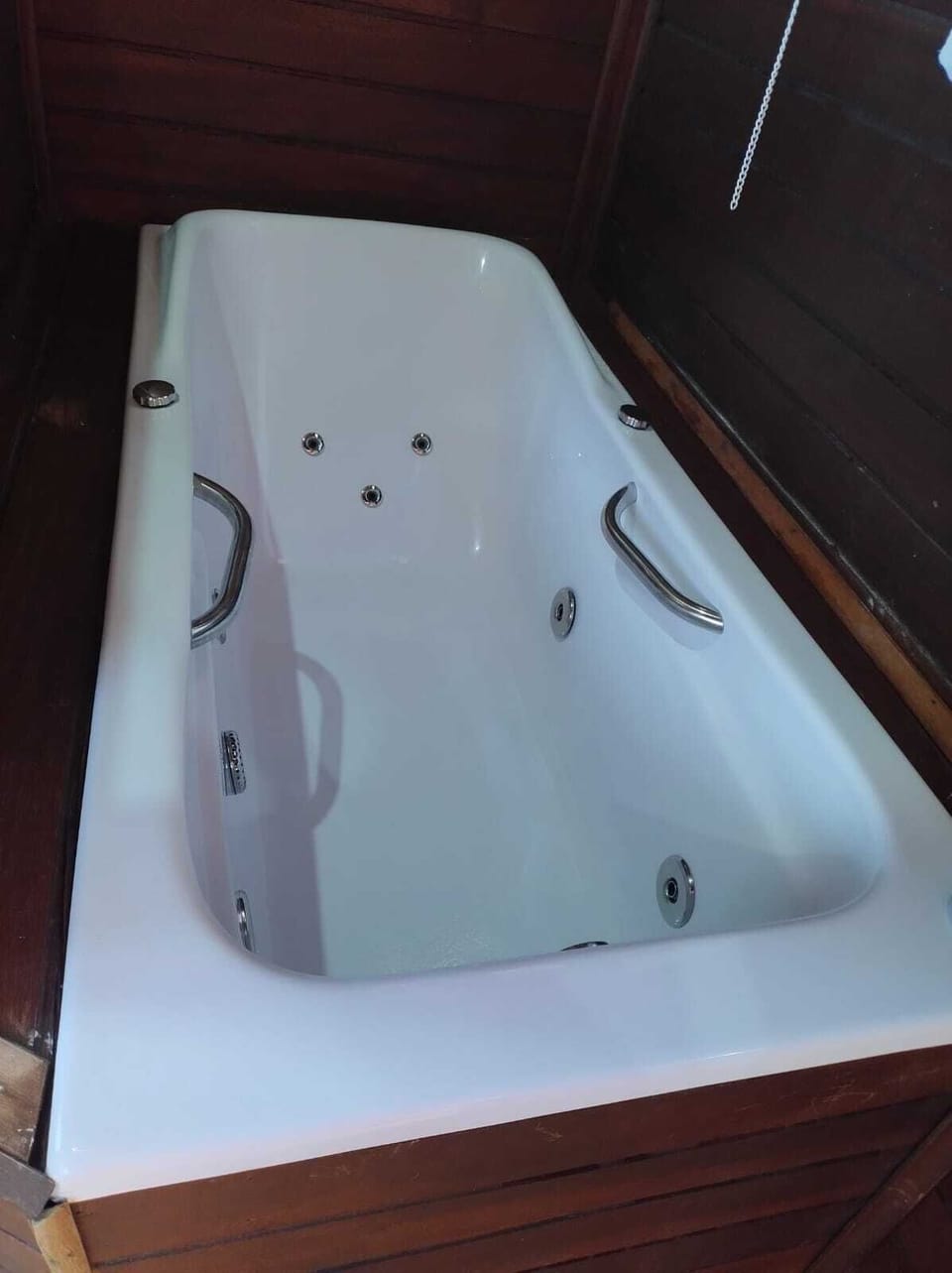 Classic Chalet, Mountain View | Bathroom | Separate tub and shower, towels, soap, shampoo