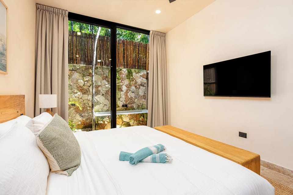 Deluxe Villa, Private Pool | 5 bedrooms, premium bedding, in-room safe, blackout drapes