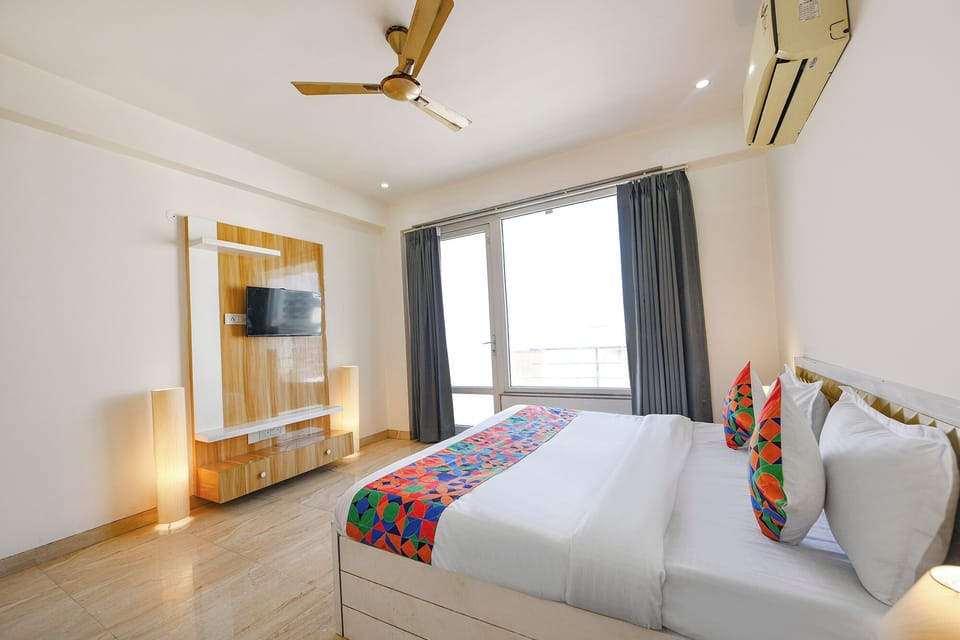 Deluxe Room | Egyptian cotton sheets, premium bedding, in-room safe, free WiFi
