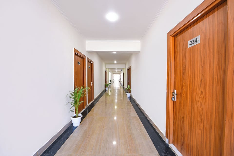 FabHotel Prime Golden Petals Hotel in Noida