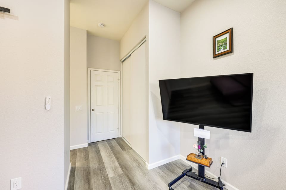 Apartment (0 Bedroom) | Interior