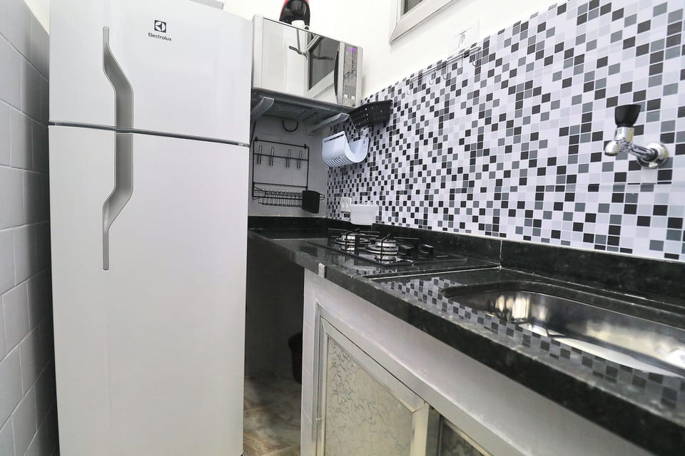 Classic Studio, Partial Sea View | Private kitchen