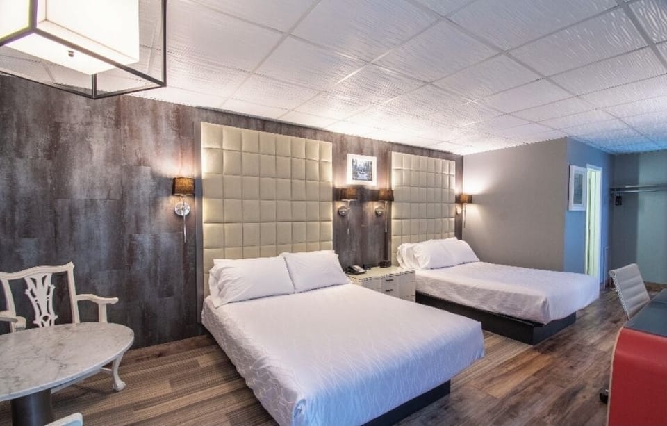 Deluxe Double Room, City View | Desk, laptop workspace, free WiFi