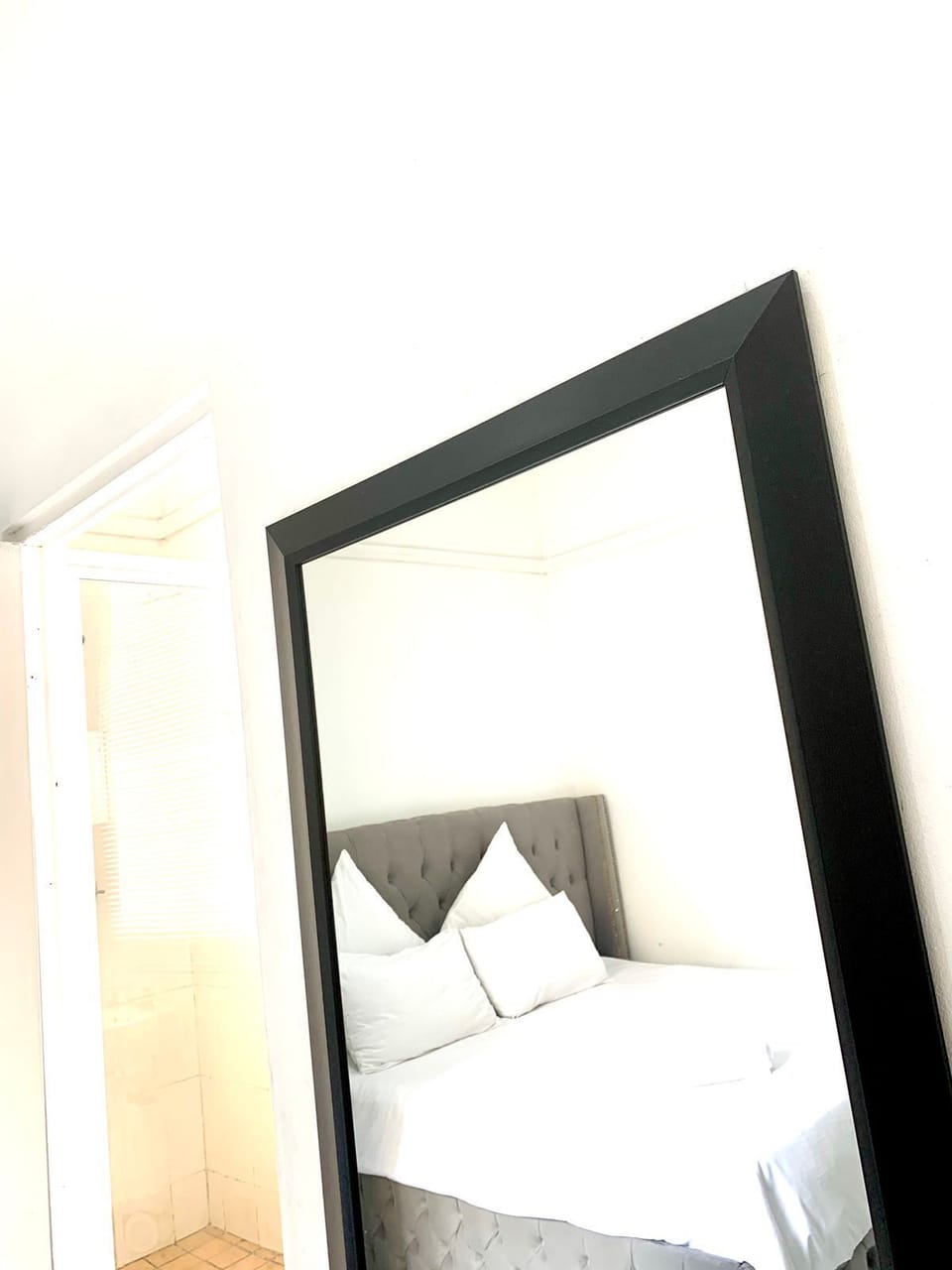 Deluxe Double Room | Minibar, iron/ironing board, free WiFi