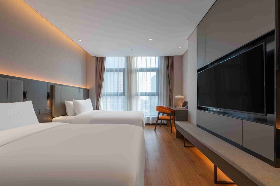 Comfort Twin Room, City View | Soundproofing, WiFi (free)