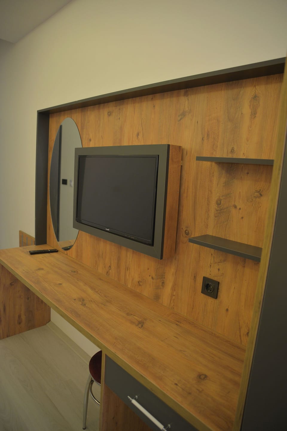 Desk, laptop workspace, iron/ironing board, free WiFi