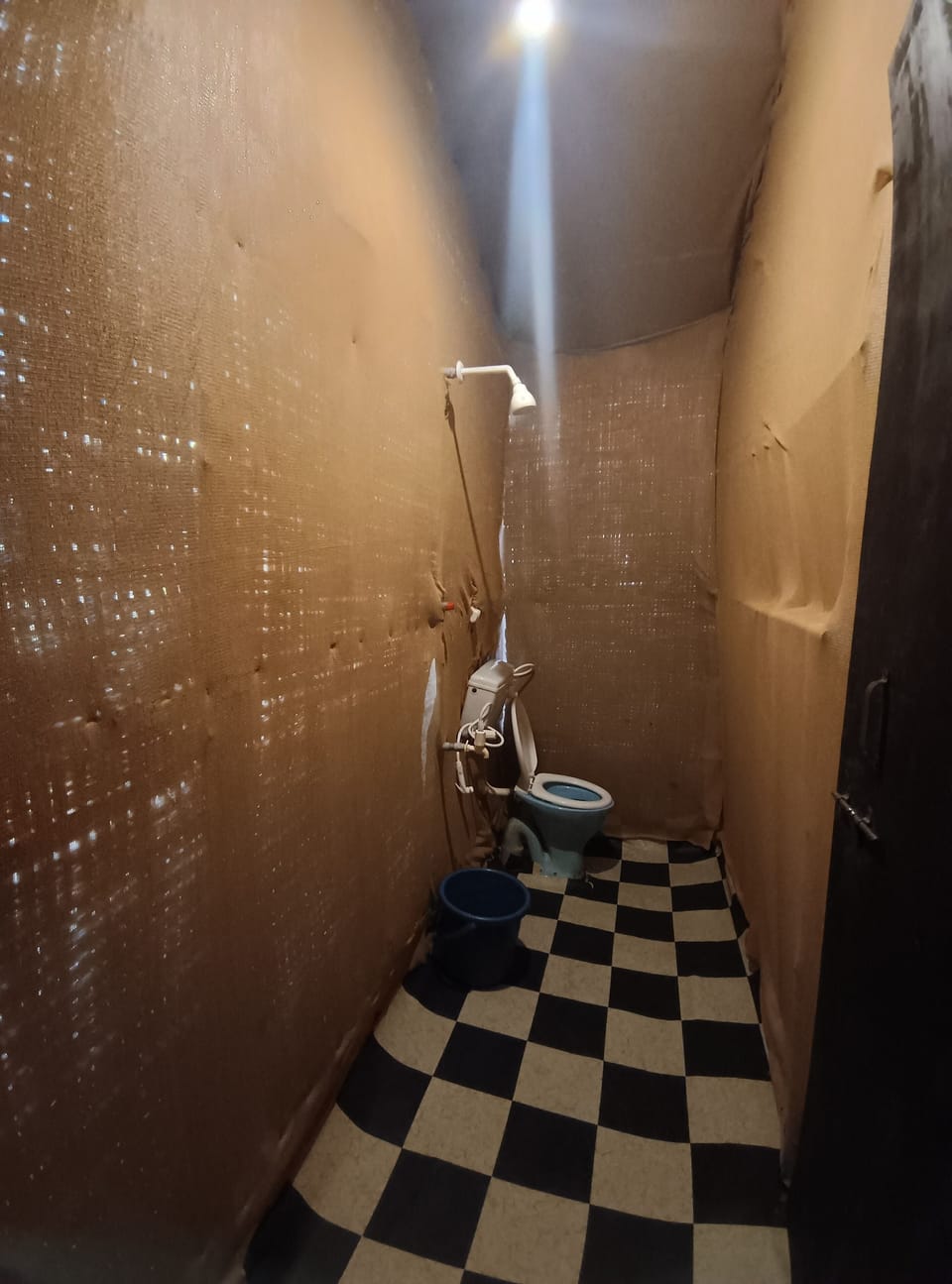 Deluxe Room Non AC | Bathroom