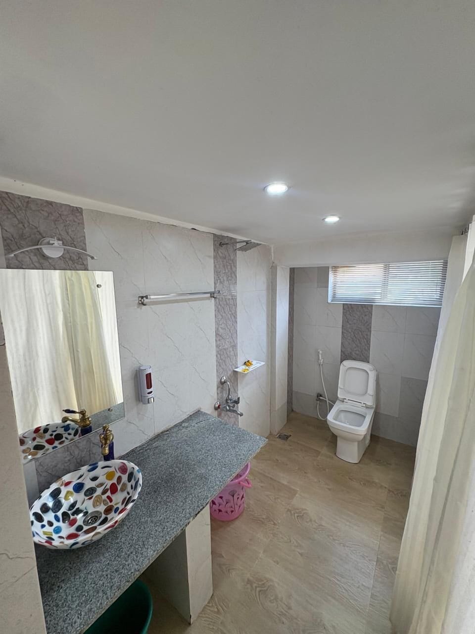Club Room, Hill View | Bathroom | Shower, towels