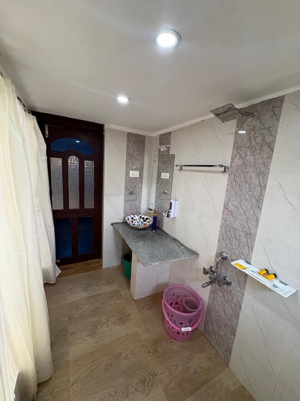Club Room, Hill View | Bathroom | Shower, towels