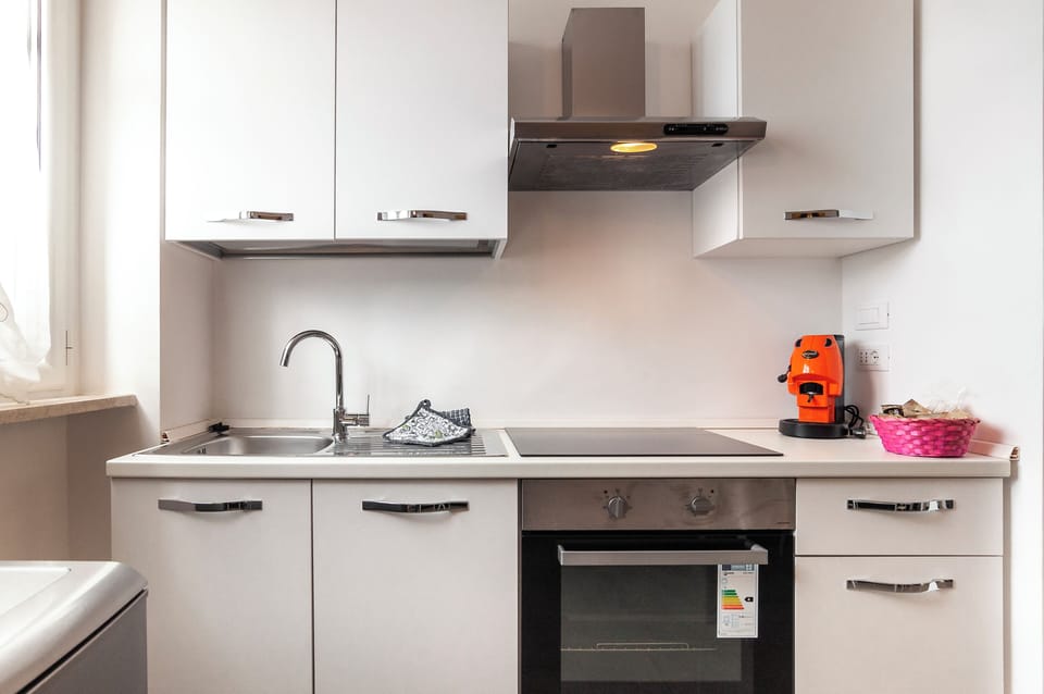 Apartment | Private kitchen | Toaster, highchair