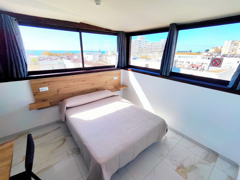 Panoramic Double Room | Free WiFi