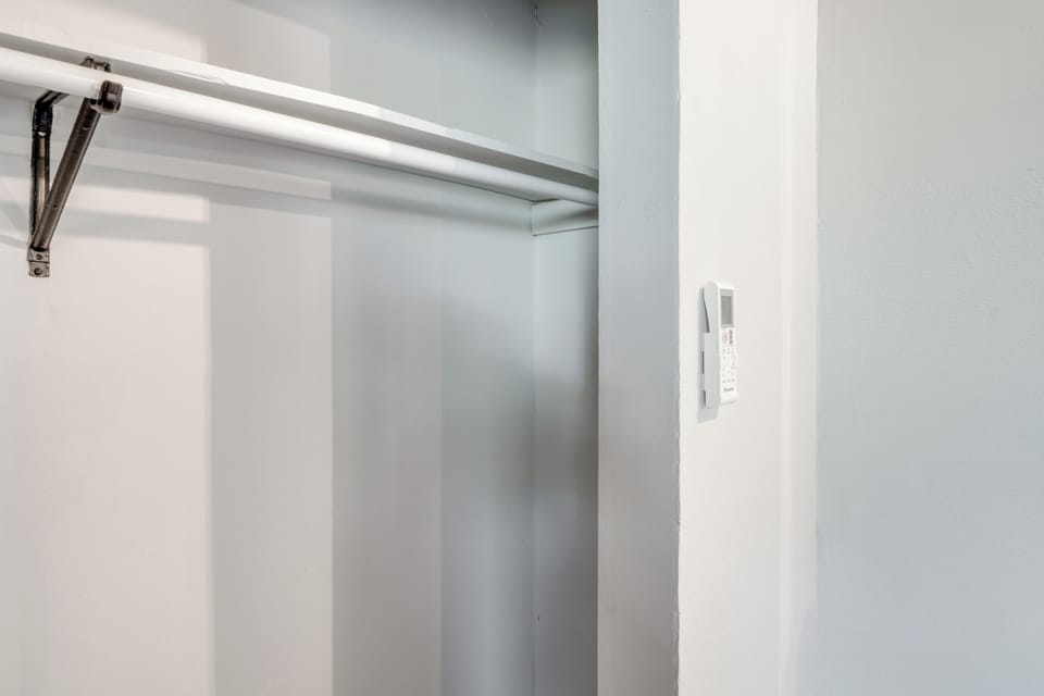 Apartment (0 Bedroom) | Interior