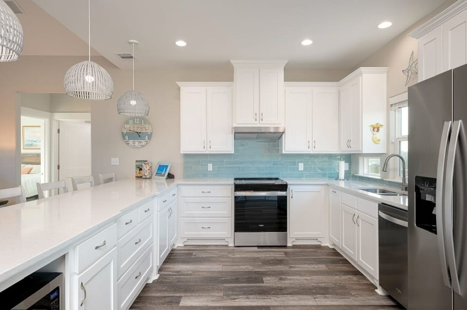 House, 4 Bedrooms | Private kitchen | Fridge, coffee/tea maker, toaster