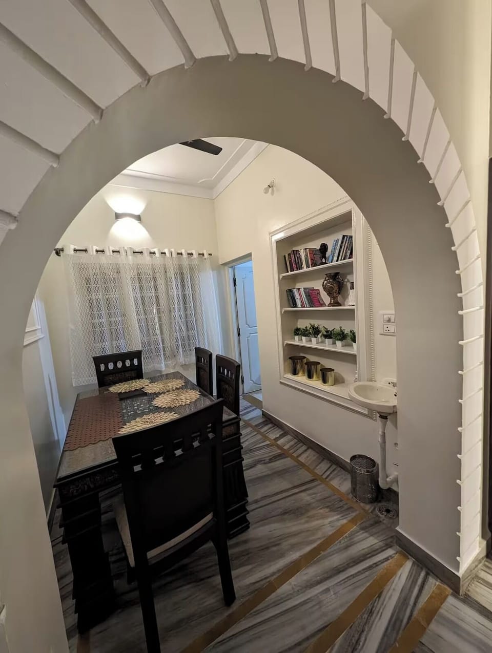 Luxury Apartment | In-room dining