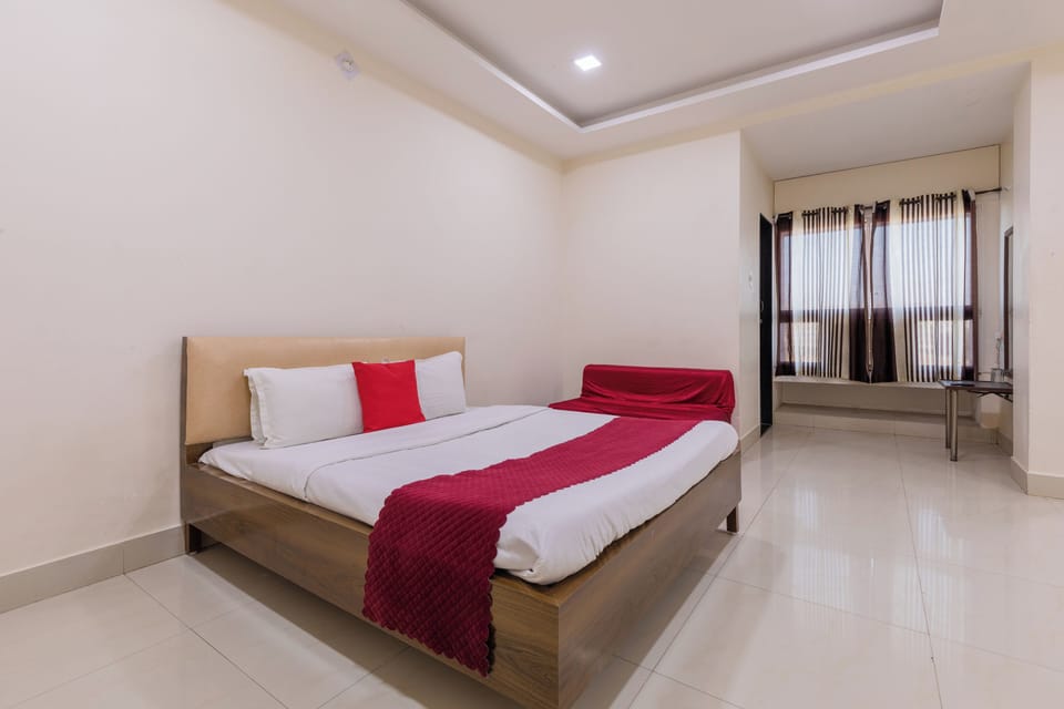 Deluxe Double Room | Laptop workspace, WiFi (free)