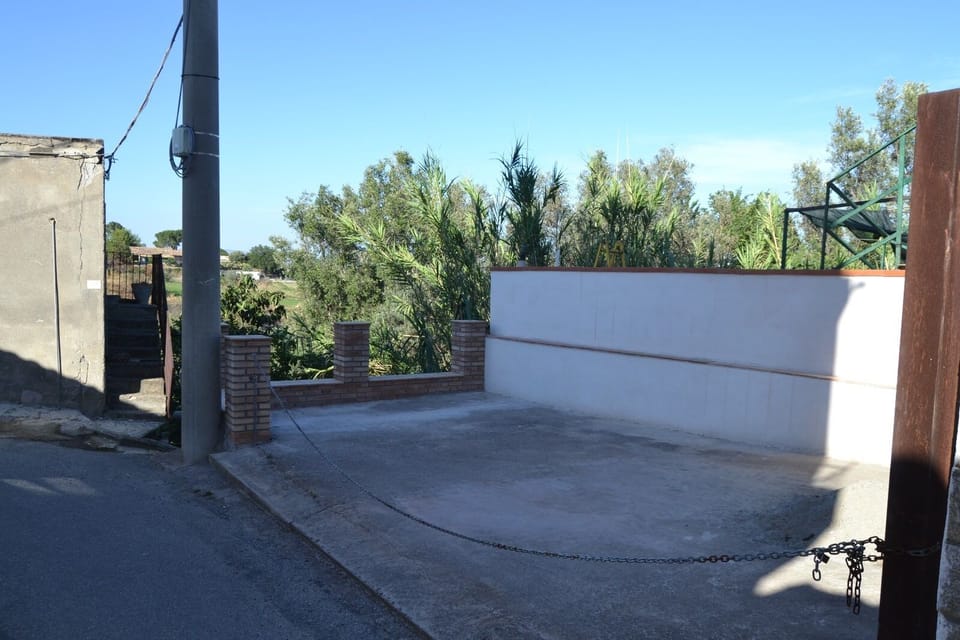 Apartment, 2 Bedrooms, Smoking | Property grounds