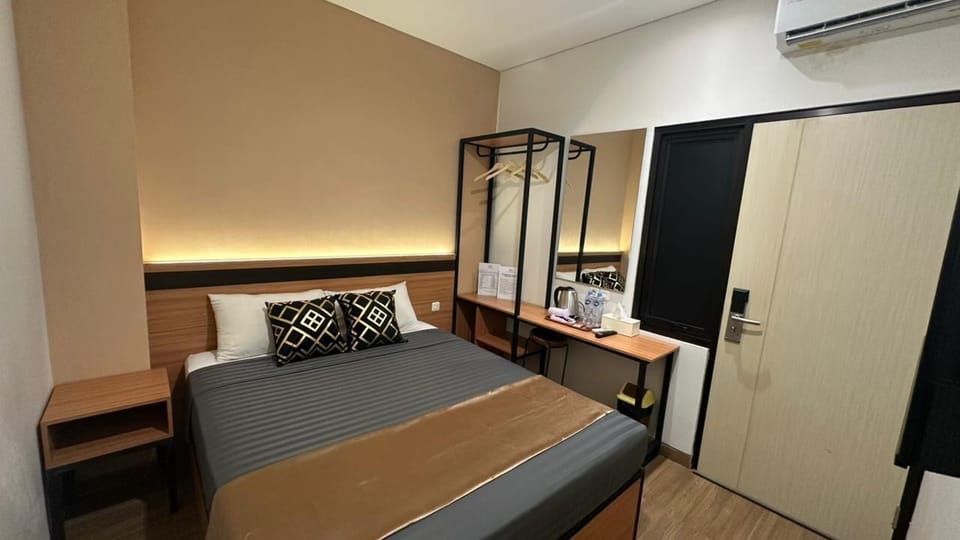 Exclusive Room | Desk, laptop workspace, free WiFi, bed sheets