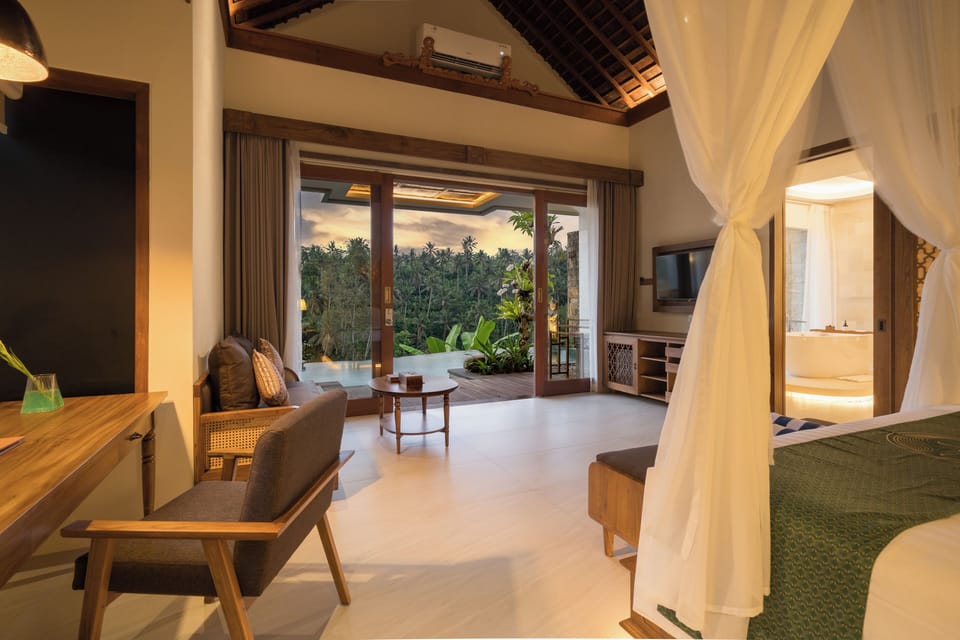 Deluxe Private Pool Villa | Free minibar, in-room safe, desk, laptop workspace