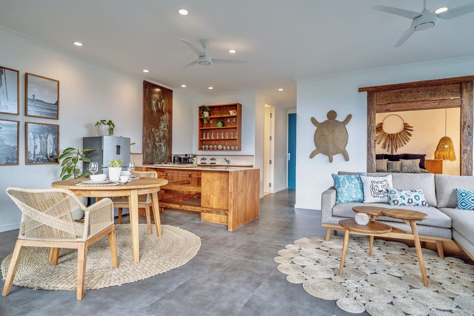 Comfort Apartment | Living area | TV